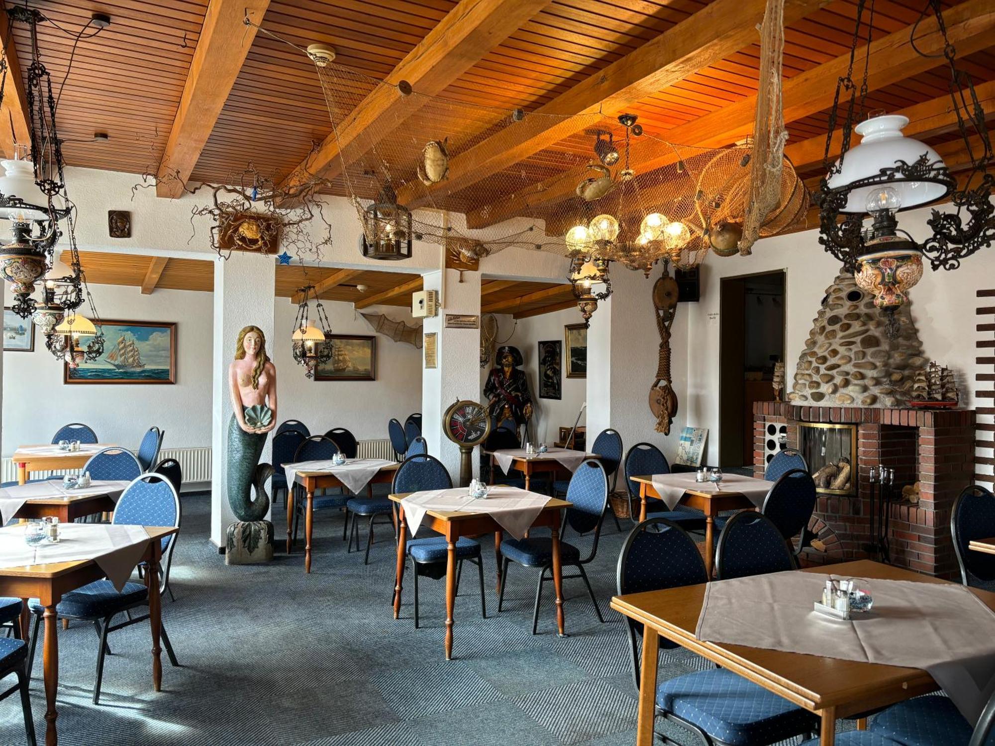 Hotel-Restaurant Cafe Caro كاروليننسيل المظهر الخارجي الصورة
