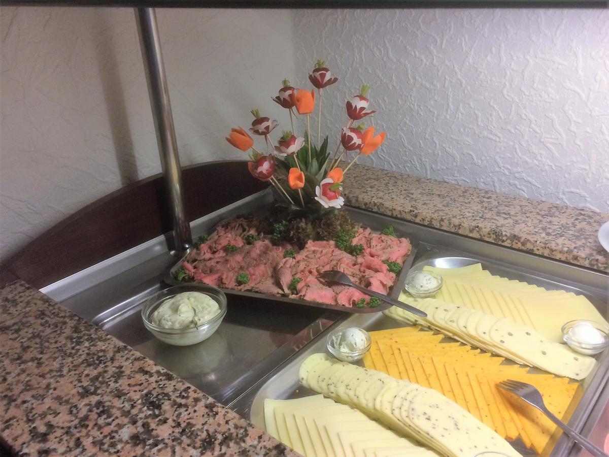 Hotel-Restaurant Cafe Caro كاروليننسيل المظهر الخارجي الصورة